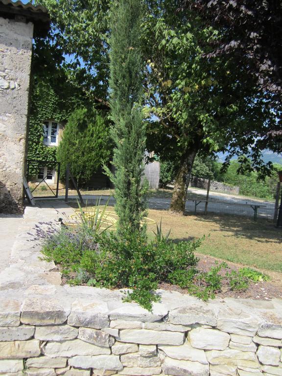 Gite De Fontepaisse Saint-Jean-en-Royans Dış mekan fotoğraf